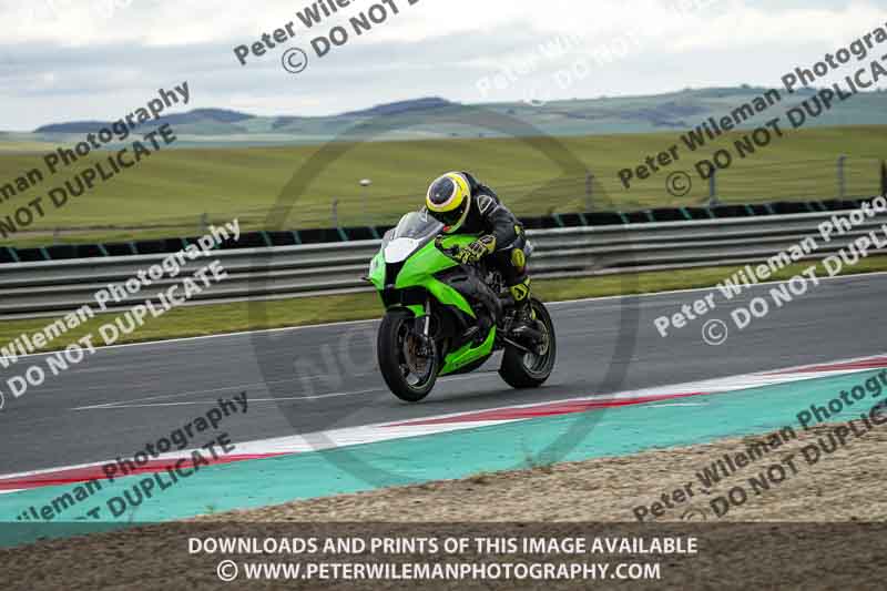cadwell no limits trackday;cadwell park;cadwell park photographs;cadwell trackday photographs;enduro digital images;event digital images;eventdigitalimages;navarra;no limits trackdays;peter wileman photography;racing digital images;trackday digital images;trackday photos